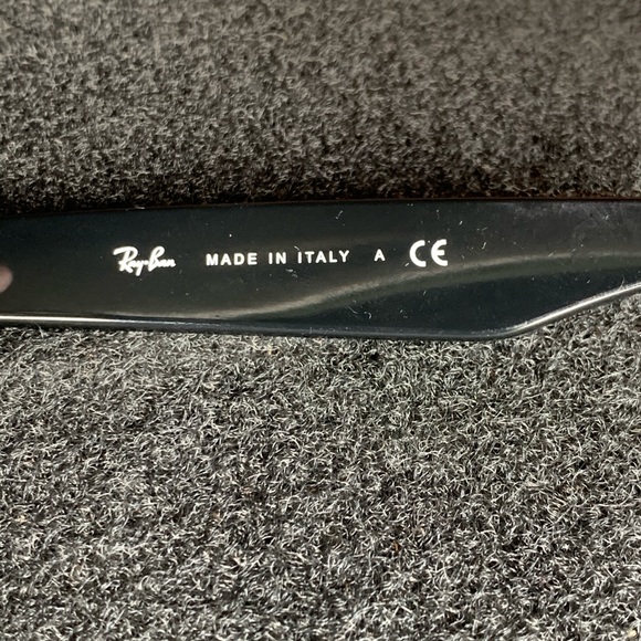 Justin Ray Ban - Picture 3 of 4